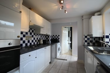 6 bed house, Marshall Street, Newland avenue, Hull, HU53DA - Image 5